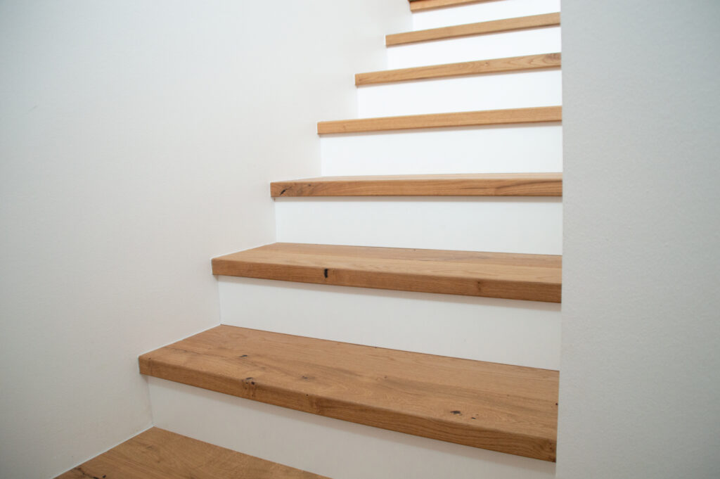 Stiegenverkleidung aus Eiche